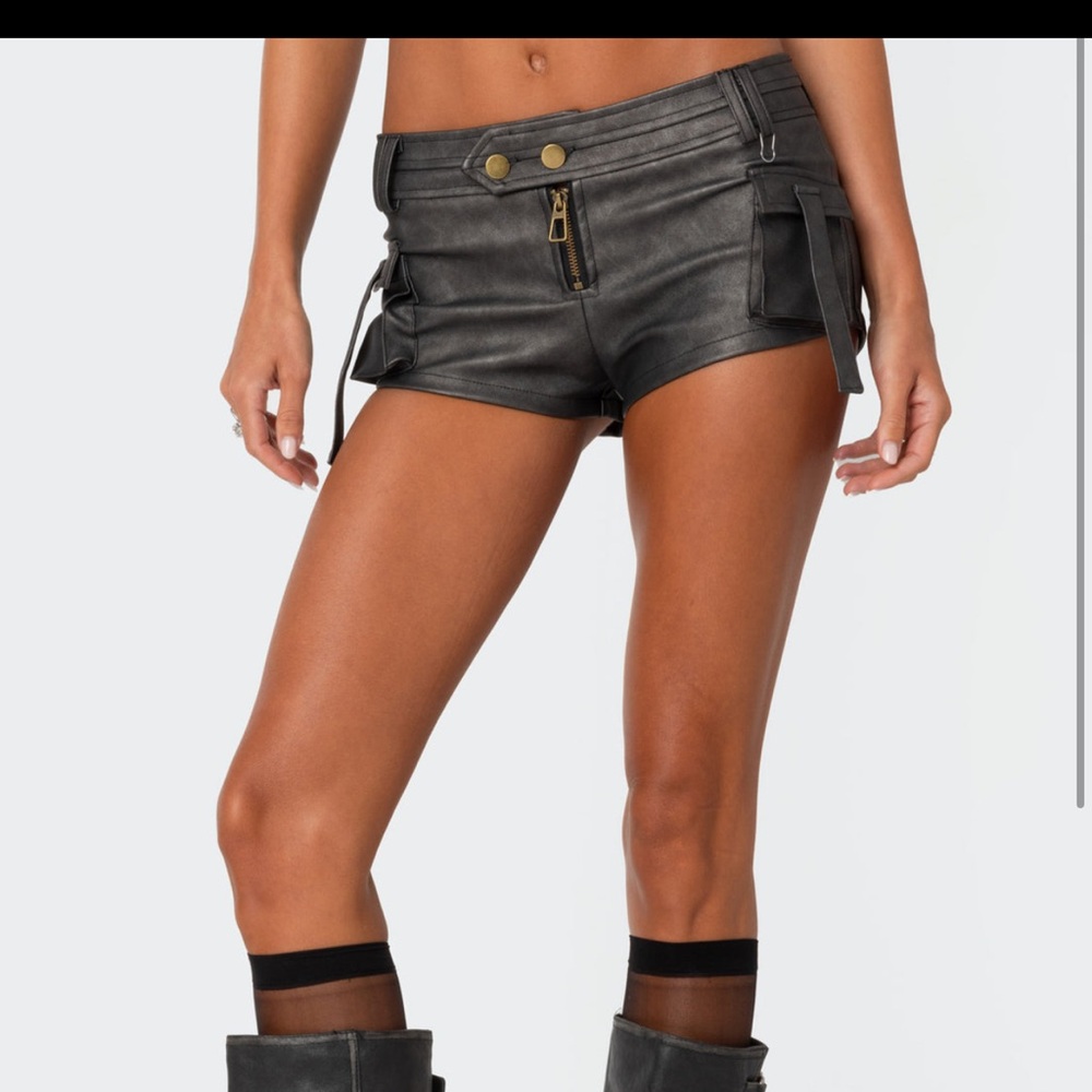 Micro leather shorts